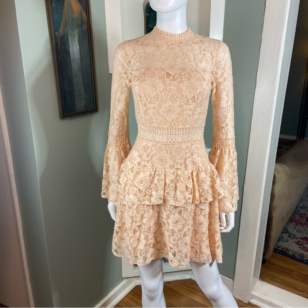 John Zack! Zack Petites Lace Bell Sleeve Mini Dress Peach Tiered XSmall XS Mod